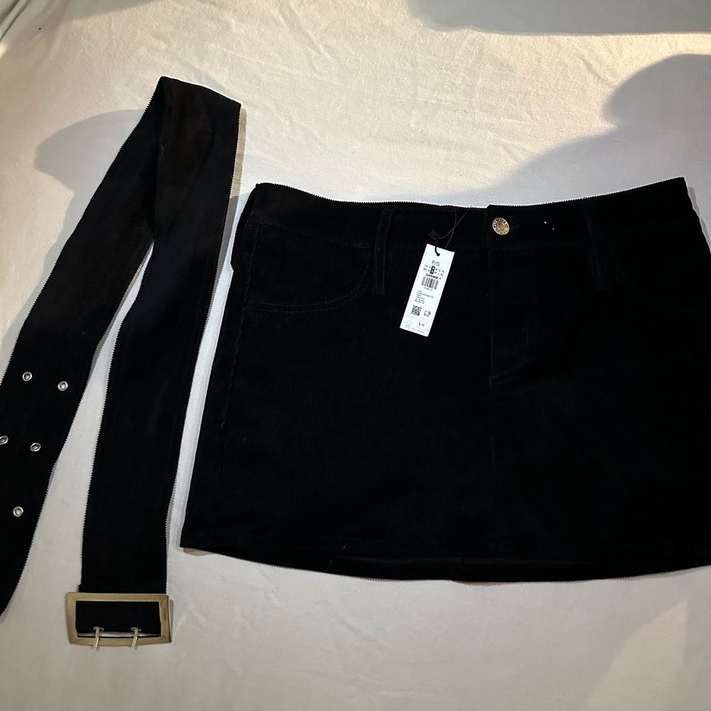 GARAGE- black corduroy mini skirt and belt